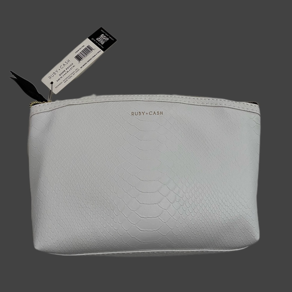 Elegant White Leather Cosmetic Bag with Curved Zipper